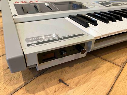 Akai-X7000  (S700) with Gotek upgrade
